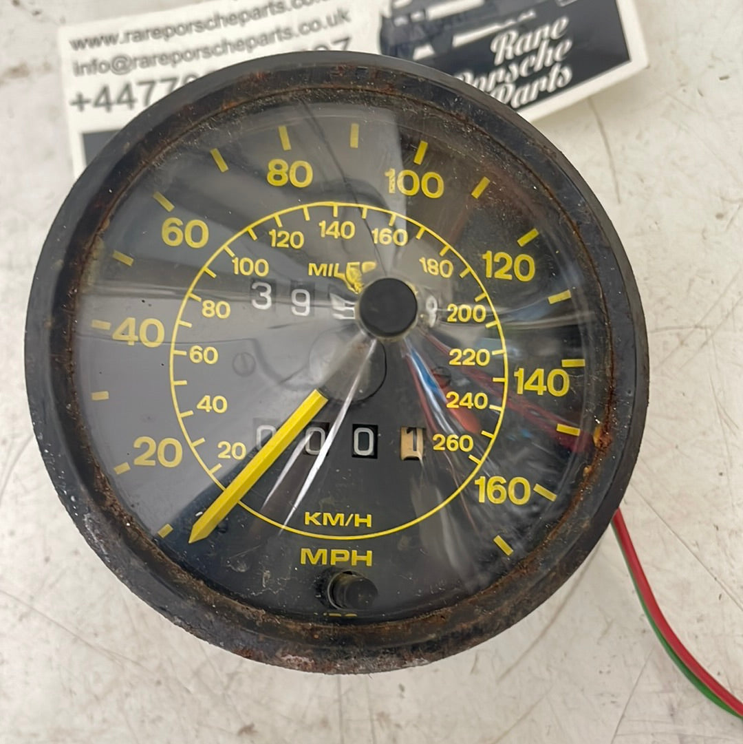 Porsche 944 speedometer showing 39523 miles 94464103600 used