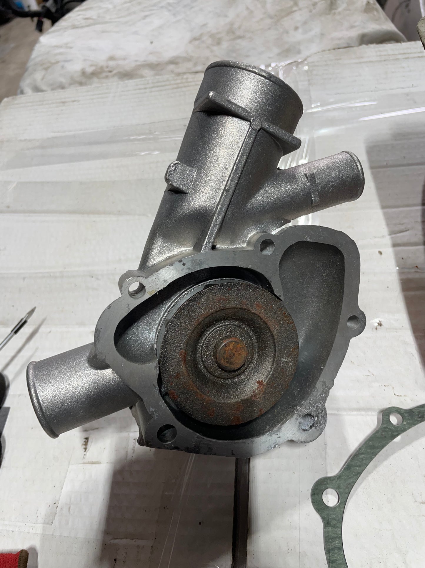 Porsche 924 2.0 NOS water pump