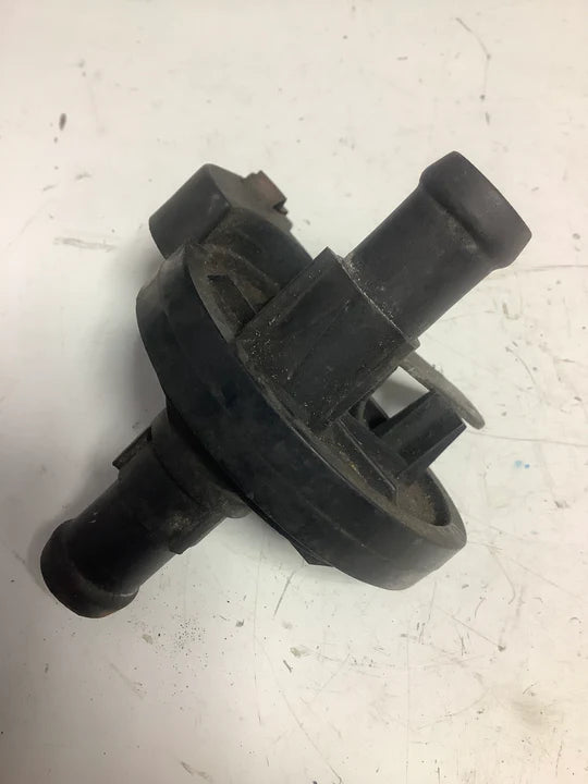 Porsche 924 2.0 inc turbo early type (pre 82) heater control valve. 477 201 311B / 477201311B