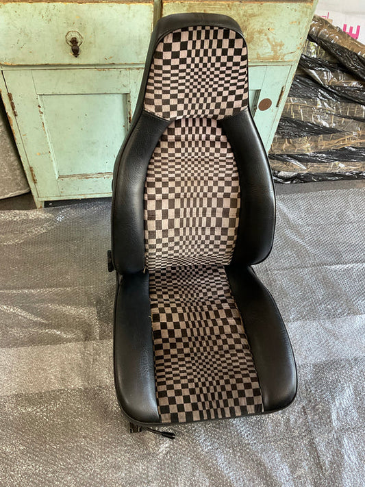 924 Pasha black material RHS UK Drivers seat in used condition