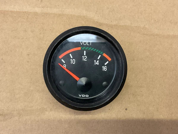 Porsche 924 Volt meter gauge. 477919531 D / 447 919 531 D used