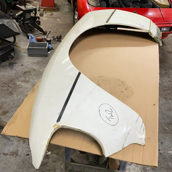 Porsche 924 TURBO series 1 left hand front wing. (TW2) really solid. Early