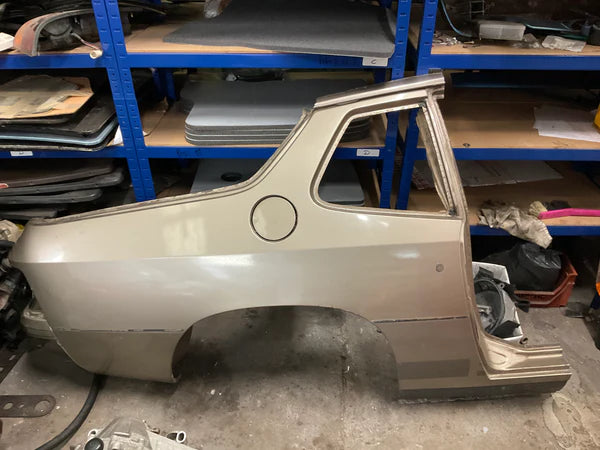 Porsche 924 RHS (UK O/S) Taglio in sezione della parte posteriore della carrozzeria