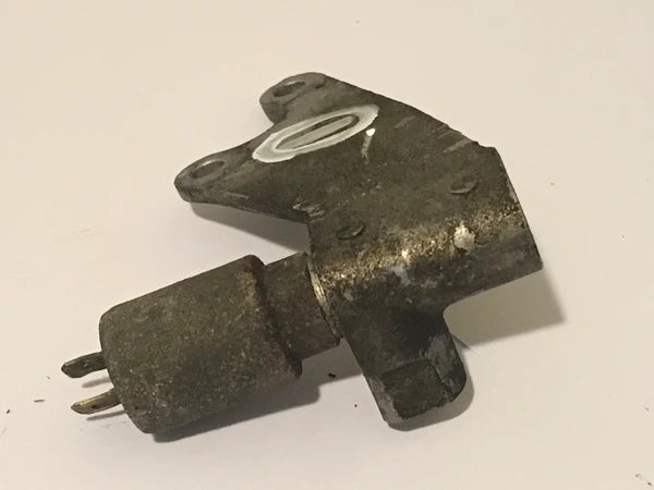 Porsche 924 Solenoid valve with support bracket (used) 477 133 529 C / 477133529C