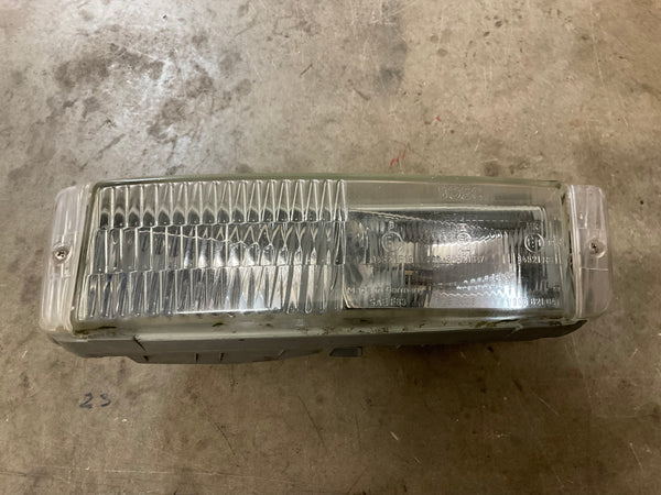 Porsche 944S2 Used Right Hand Front side light / driving light assembly