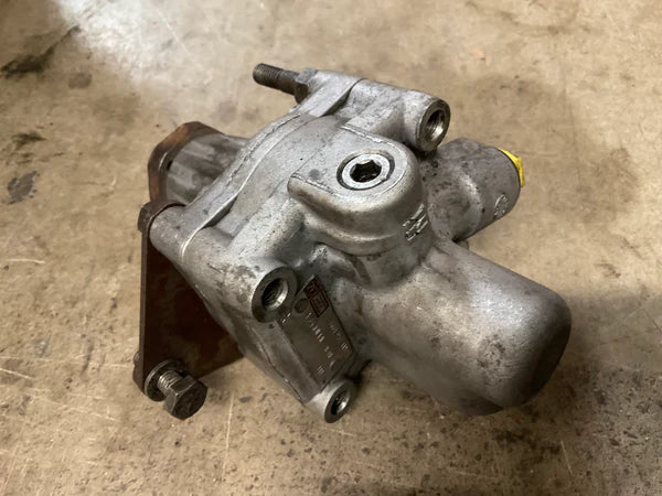 Porsche 944 S2 used power steering pump 944 347 432 08 94434743208