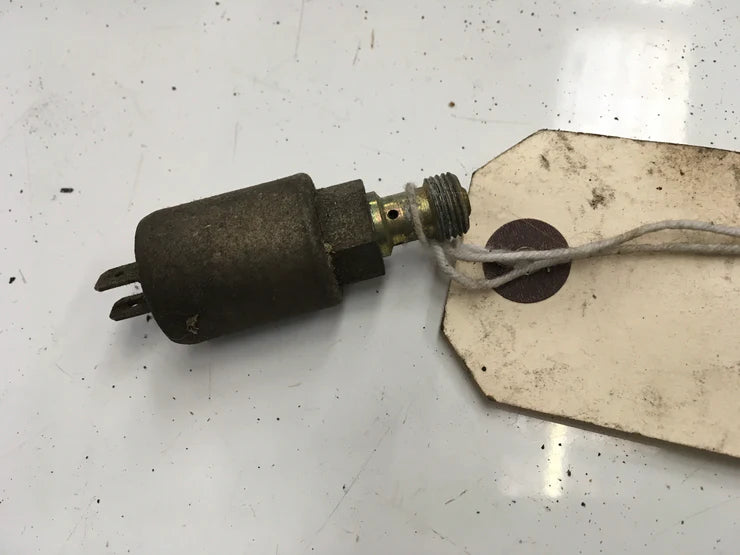 Porsche 924 Solenoid valve with support (used) 477 133 529 C ((LB18))