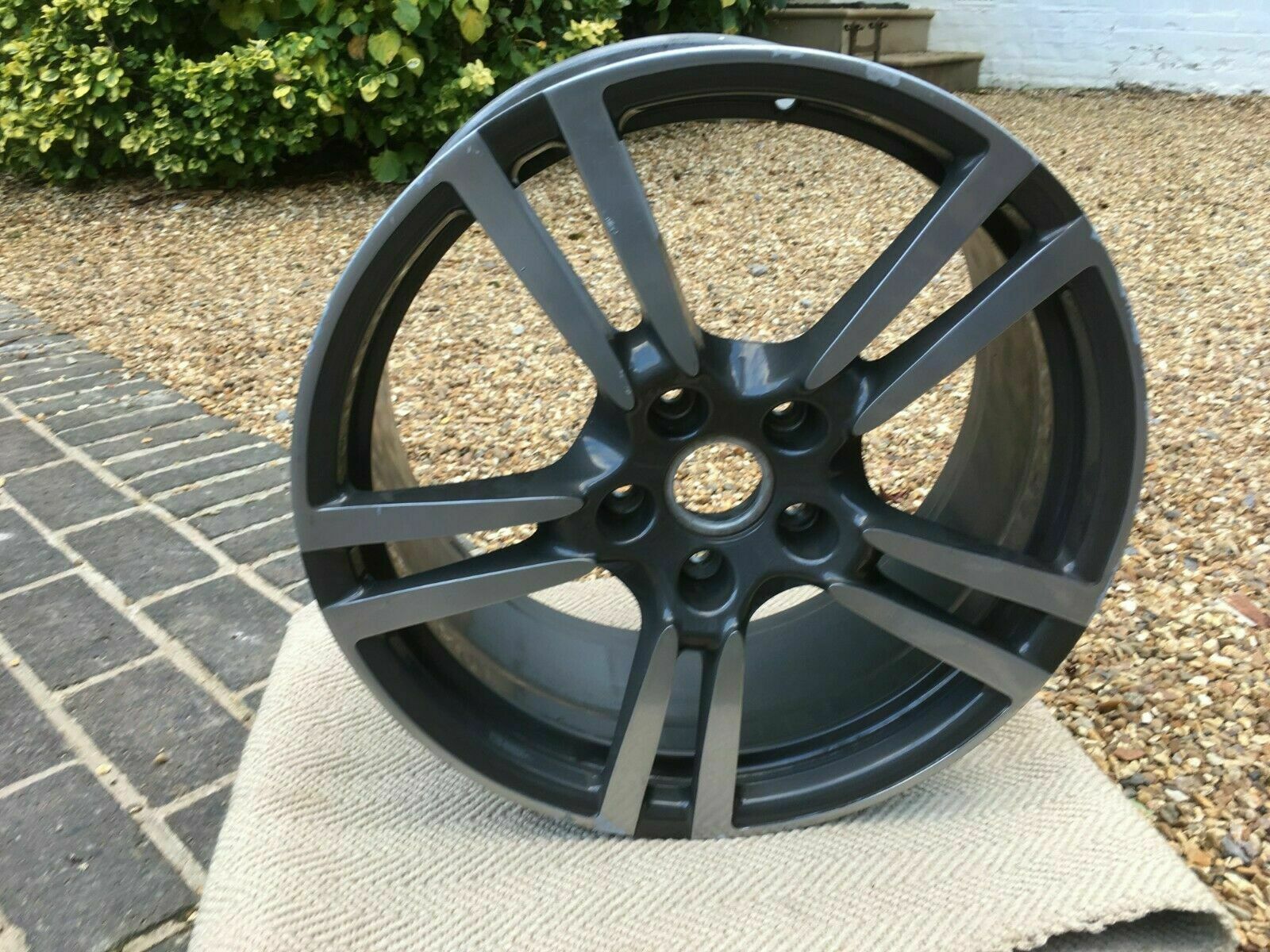 Porsche Panamera Turbo II Front Wheel 9,5J x 20 ET65 97036217806 – Rare ...