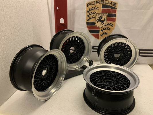 Satz Porsche BBS-Felgen 7Jx15" ET23/8Jx15" ET11, generalüberholt, 5x130, 4 neue OEM-Kappen