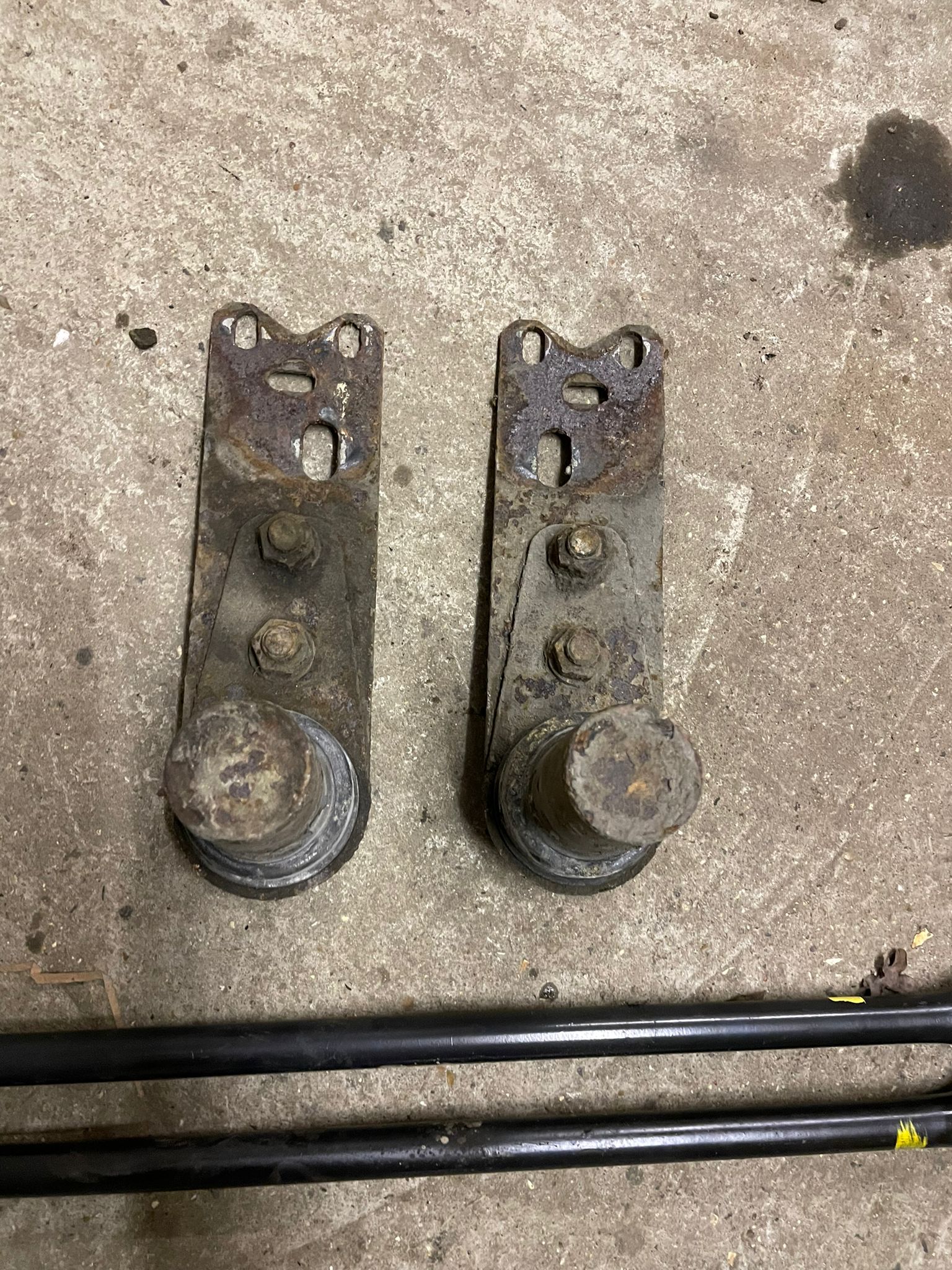 Left Bar Spring Porsche 944 Early left & Right torsion bar spring plate, Torsion Bars ...
