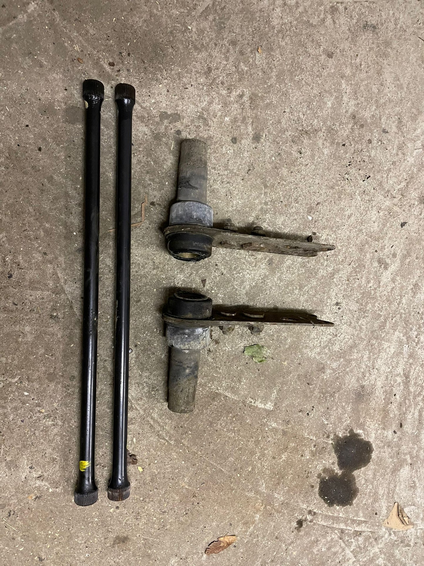 Porsche 944 Early left & Right torsion bar spring plate, Torsion Bars