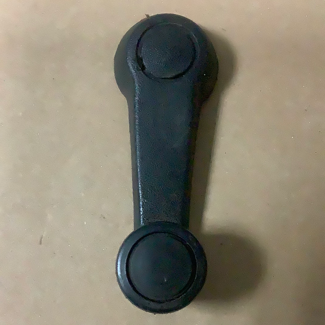 Early porsche 924 window winder/crank handle in black 111837579B. ((CB9a)) - Porsche Spares UK Ltd