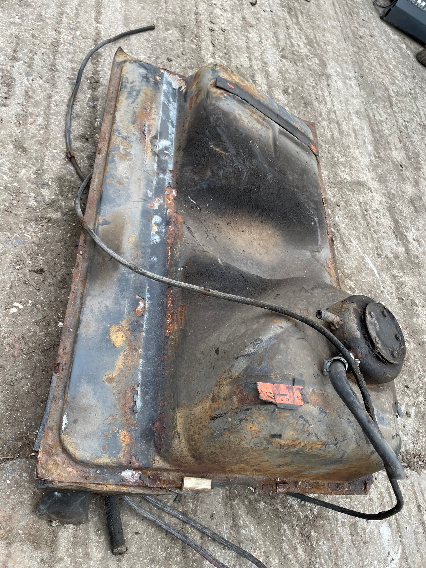 Porsche 924 Metal Fuel tank for early cars