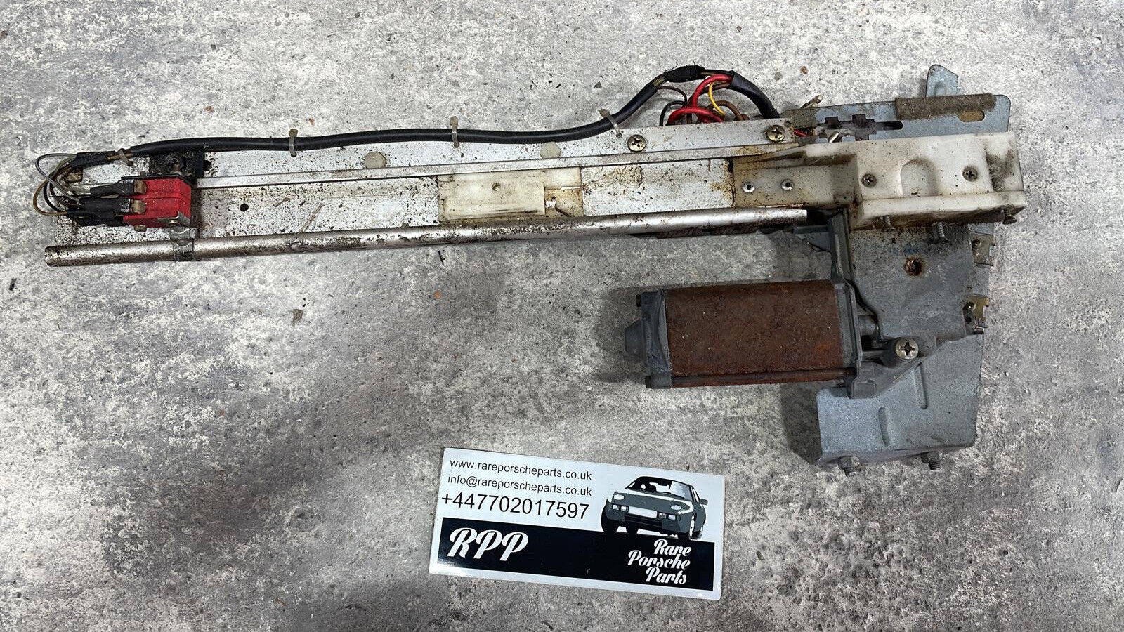 Porsche 944 sunroof sun roof motor assembly 944624011 Rare Porsche Parts